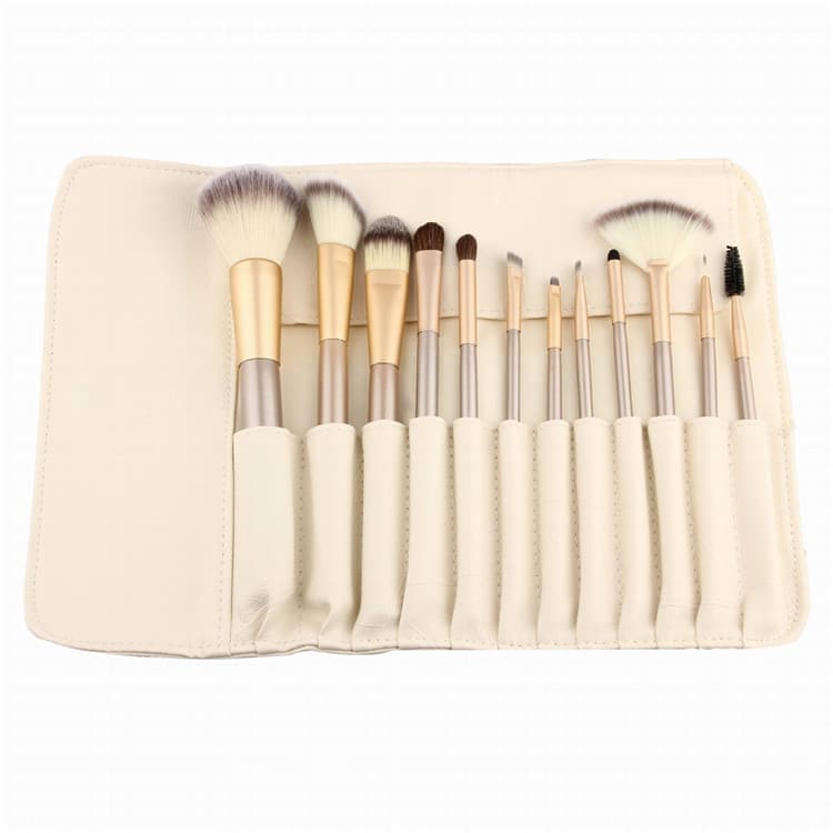Set de 24 brochas de maquillaje blancas portátiles