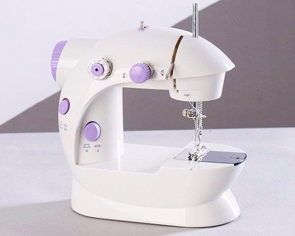 Máquina de Coser Multifuncional Compacta