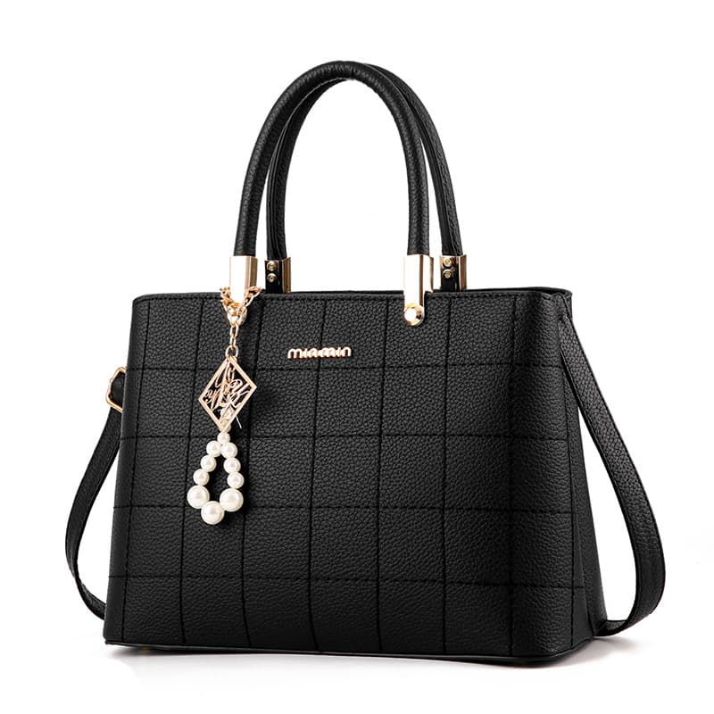 Bolso de mano con bola de pelo estilo europeo