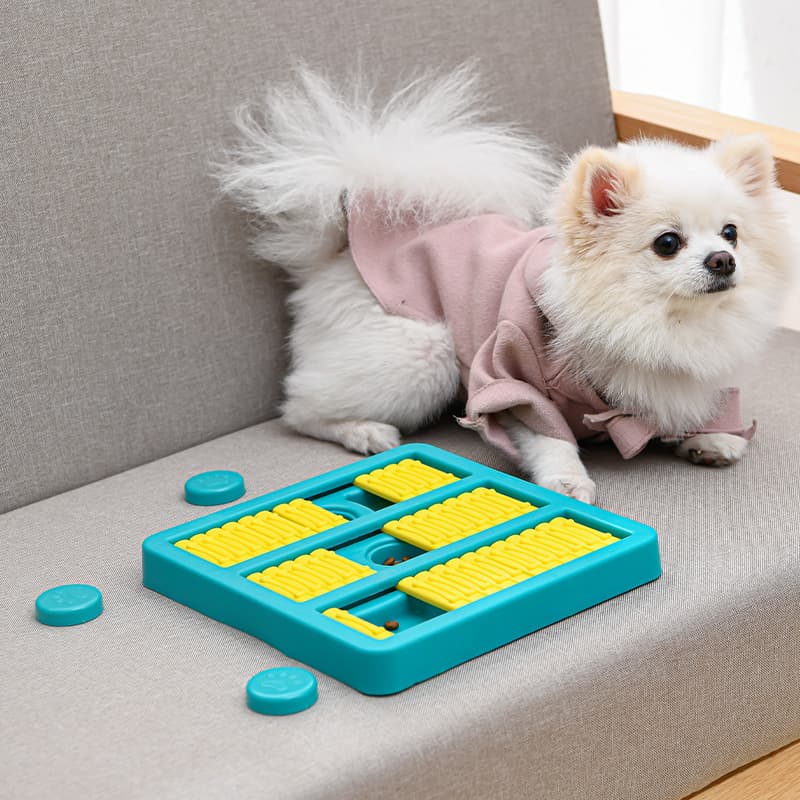 Juguete Interactivo Giratorio para Perros con Dispensador de Comida
