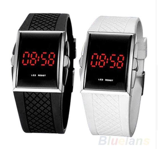Reloj Digital Deportivo LED Unisex Blanco y Negro