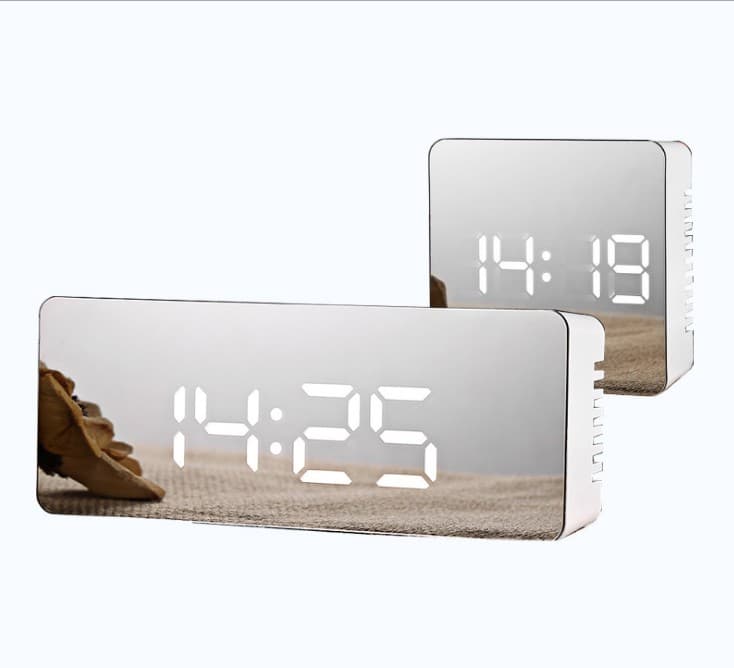 Espejo LED Digital Multifunción con Reloj
