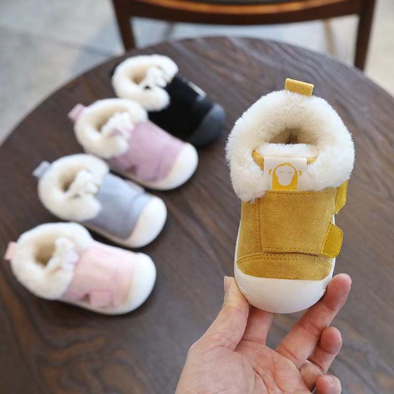 Zapatos infantiles para niños pequeños