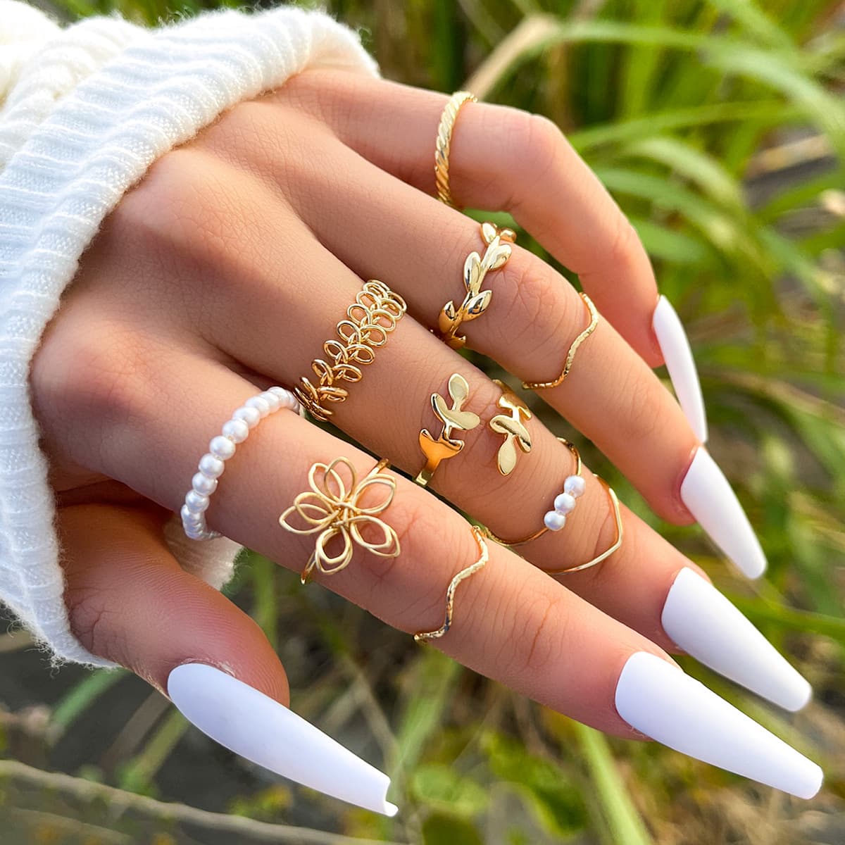 Anillo Floral Calado Simple Brillo