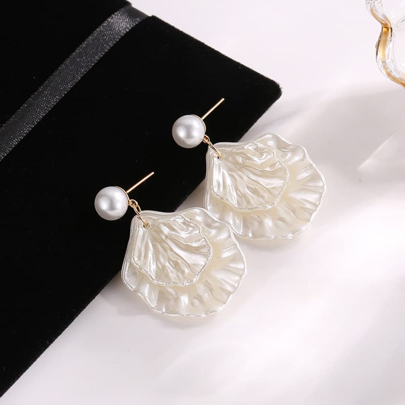 Pendientes de Perla con Concha