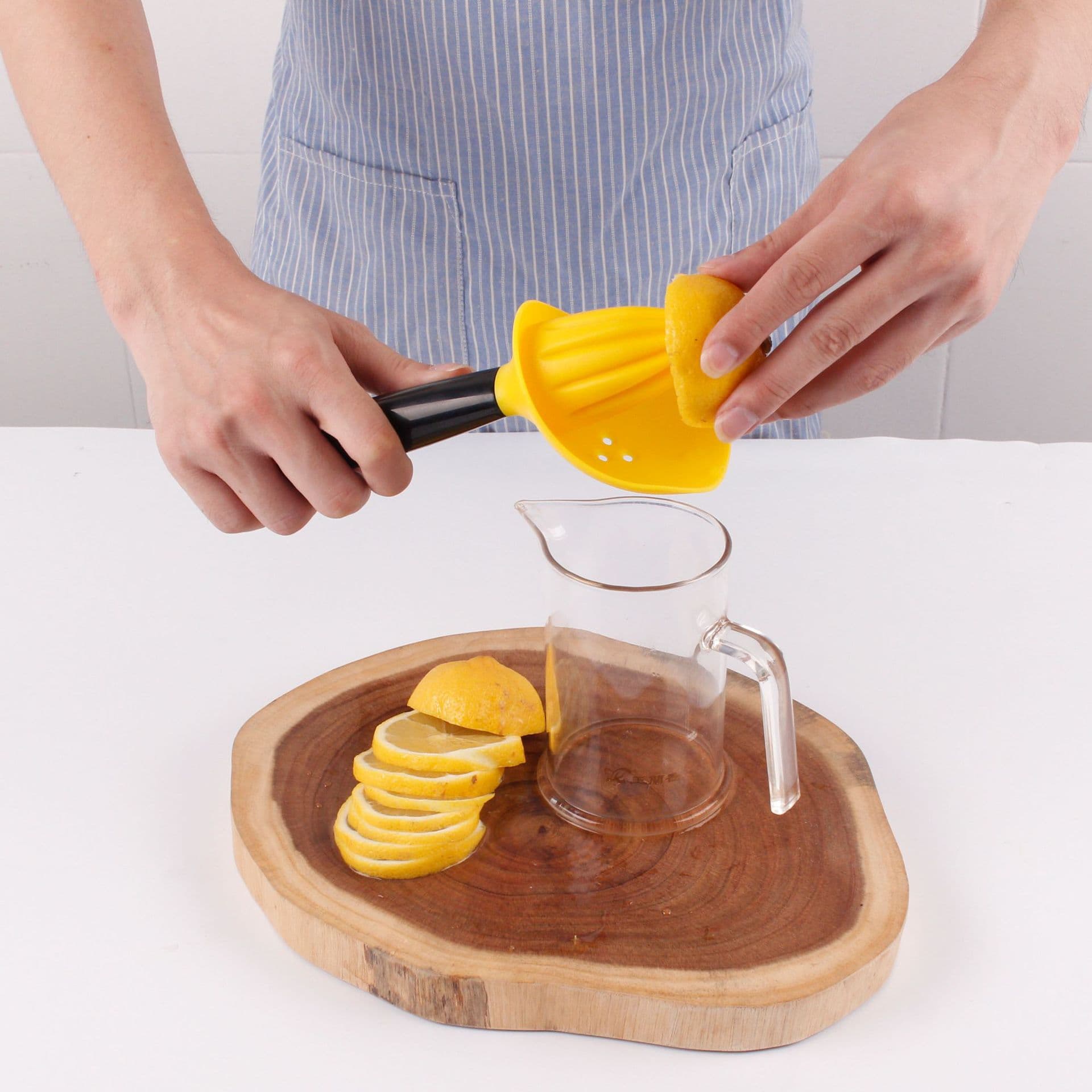 Exprimidor Manual Creativo para Cocina