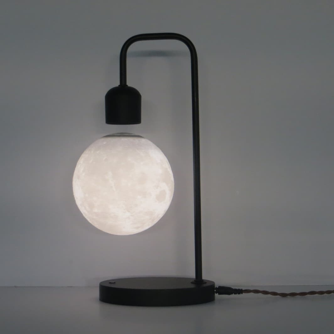 Lámpara Luna Levitación Magnética 3D