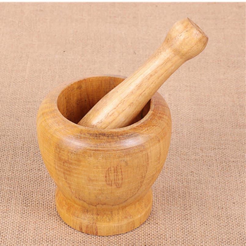 Mortero y majador de ajo de madera