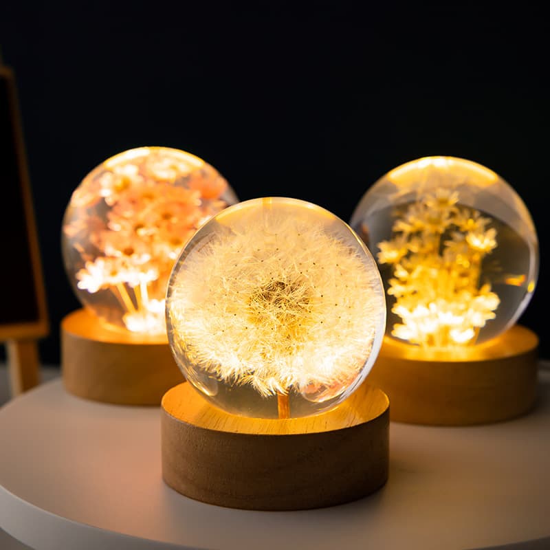 Esfera de Cristal 3D Diente de León con Base de Madera de Haya