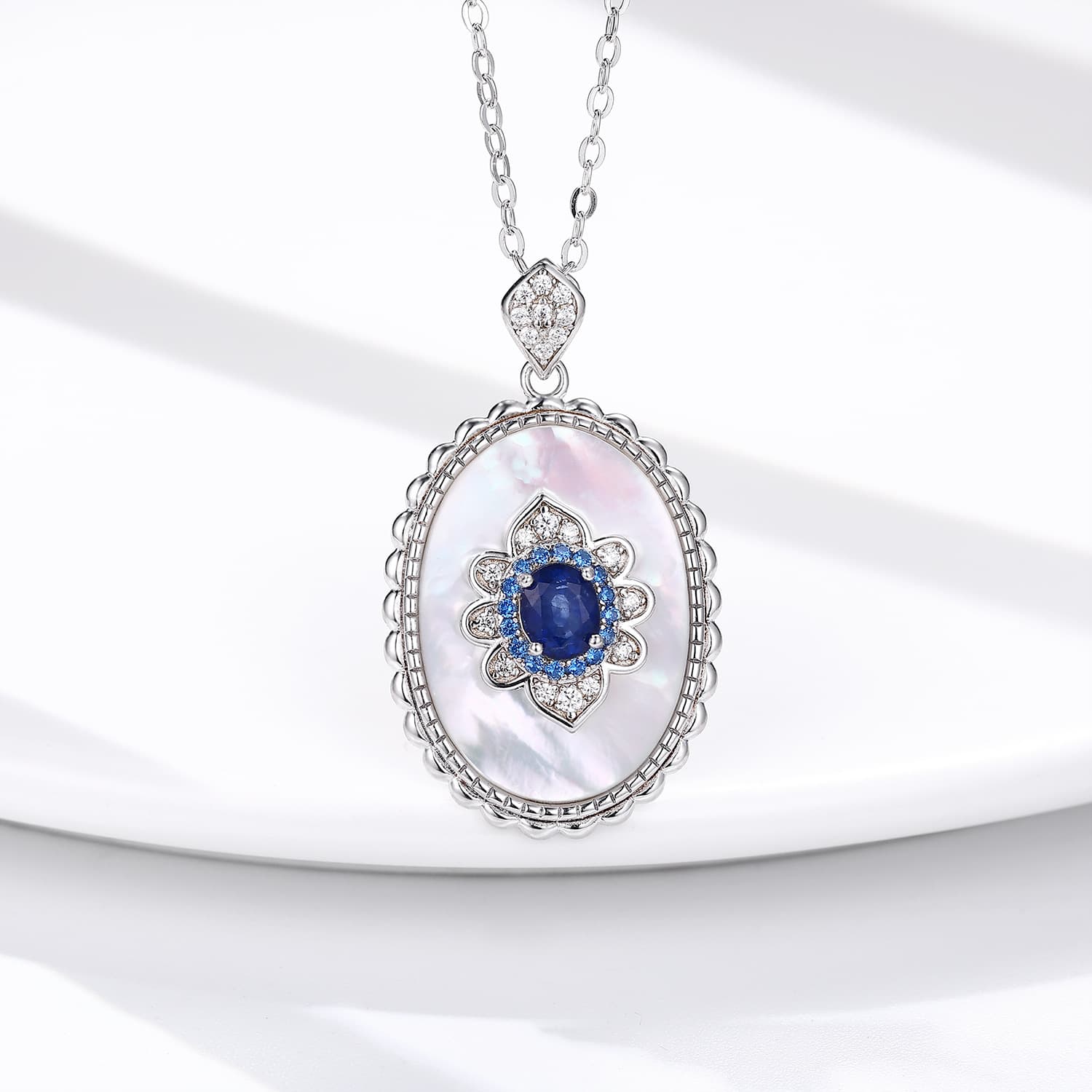 Colgante Zafiro y Diamante en Plata de Ley 925