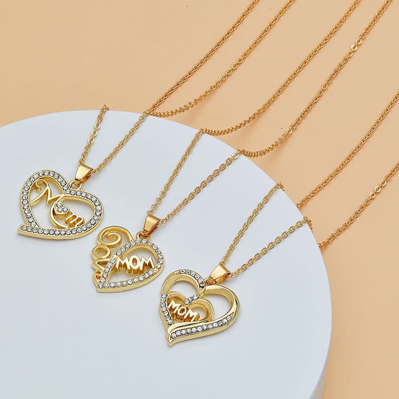 Collar Corazón Día de la Madre con Diamante y Letra
