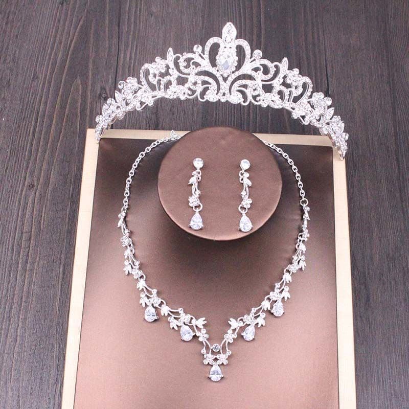 Conjunto de Novia con Corona y Collar de Strass