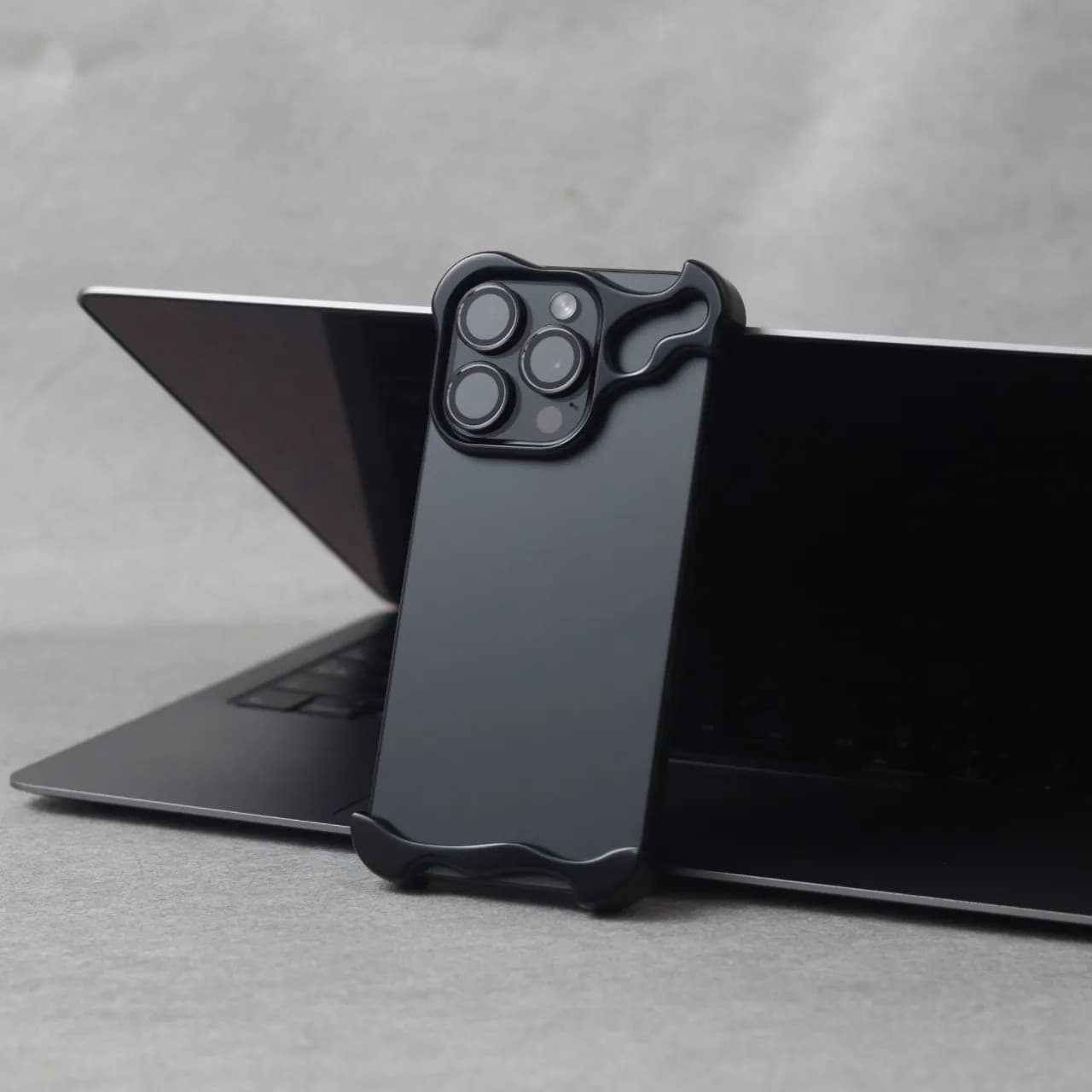 Funda para Teléfono 15romax en Aleación de Zinc